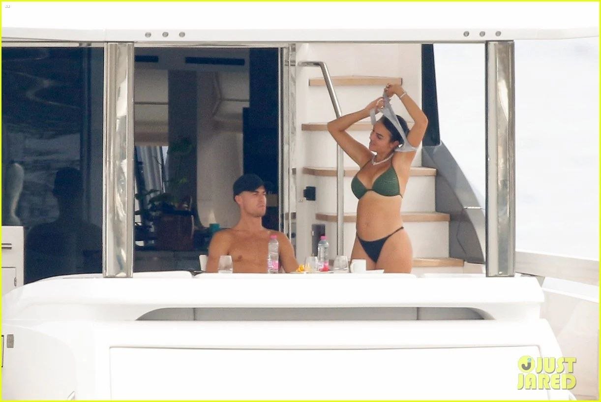 Georgina Rodríguez 😋😋🔥 #5DicxSPH