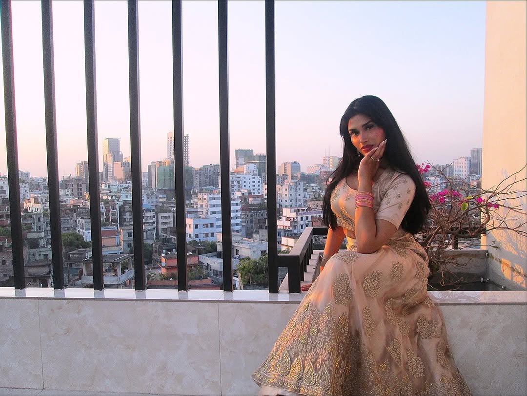 Sexy NRI Bengali desi baddie leaked by cuck cousin 😫😍 #YYEdHgRf